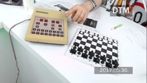 Commodore sakkgép a DTM stúdiójában