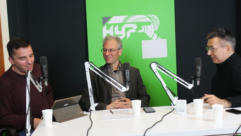 Justin Viktor innovátor a Jorge Alexandre Lopes-sel készült interjúról beszélget Szilágyi Árpáddal. Fotó: Nemes Ilona