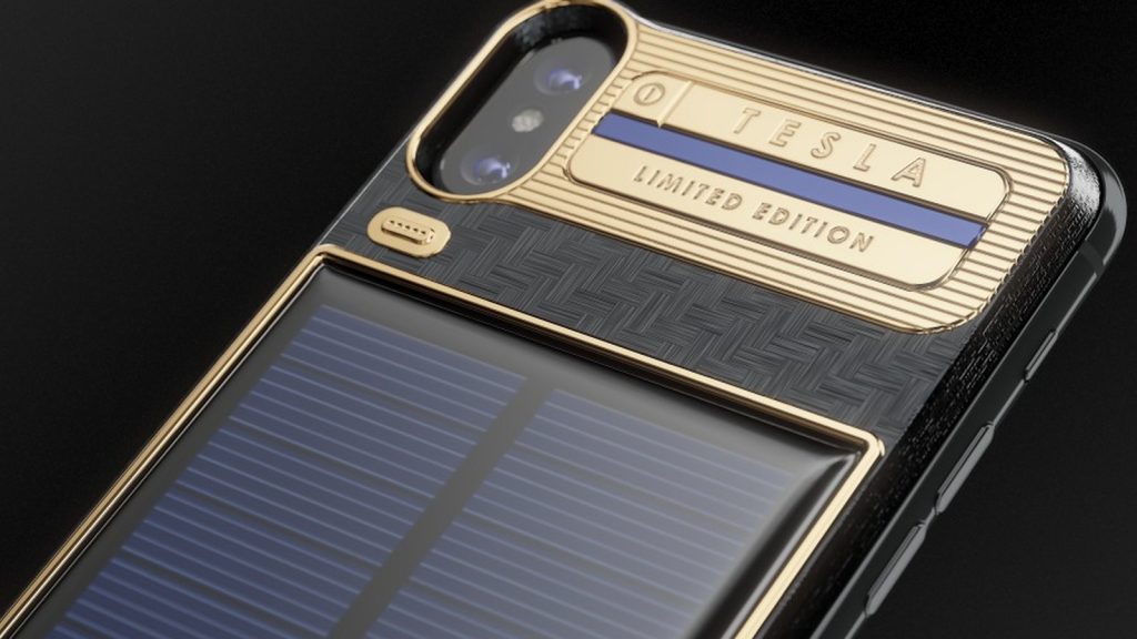 Az orosz Caviar cég napelemmel látta el az iPhone X-et – és méregdrágán árulja (forrás: Caviar)