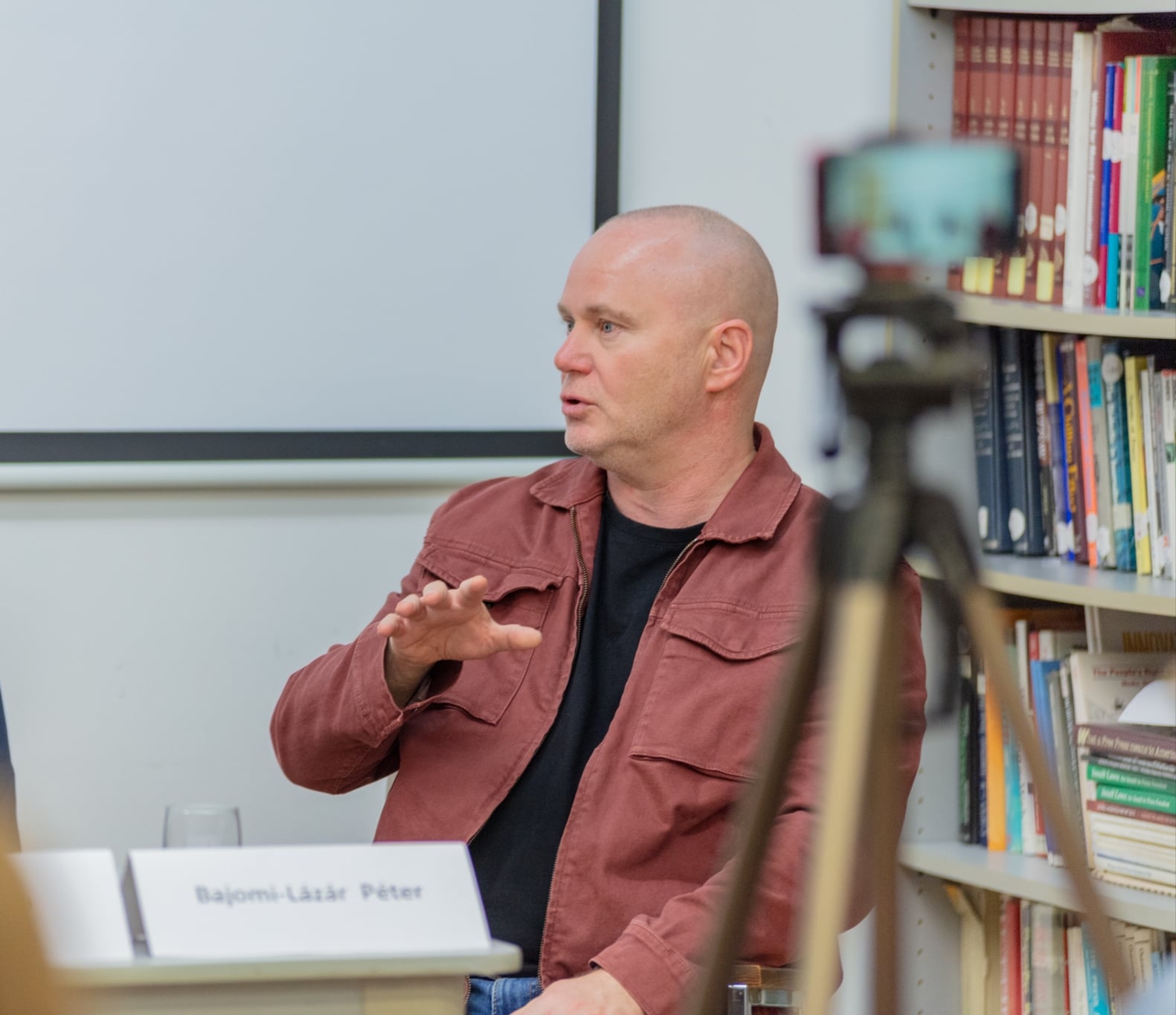 Bajomi-Lázár Péter, a Médiakutató szerkesztője, az Újságírás-Etika Kelet-Európában társszerzője