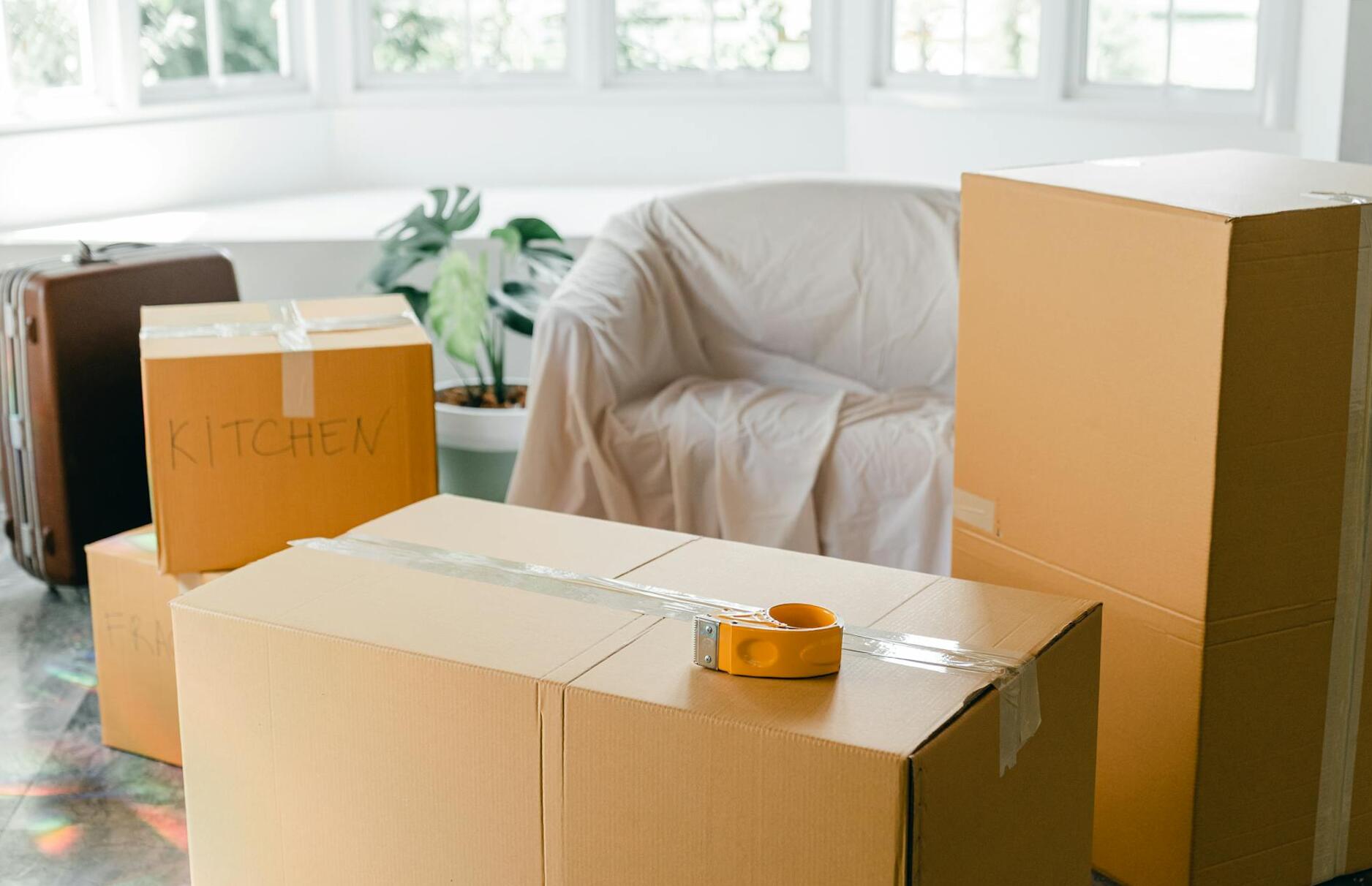költözés dobozok